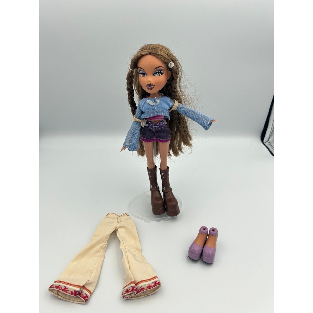 Bratz 20th Anniversary Yasmin fashion doll